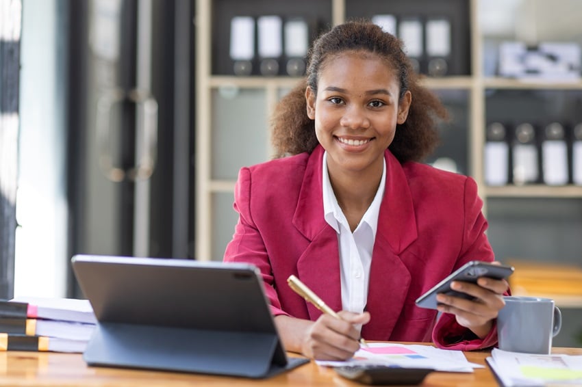 Data Entry And Sales Girl Needed